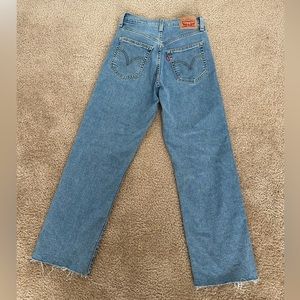 Levi’s Ribcage Jeans